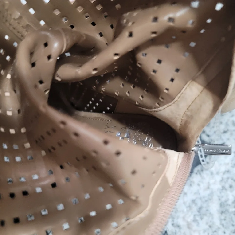 VINCE CAMUTO SHELRICA  OPEN  TOES WOVEN BOOT - Picture 11 of 12